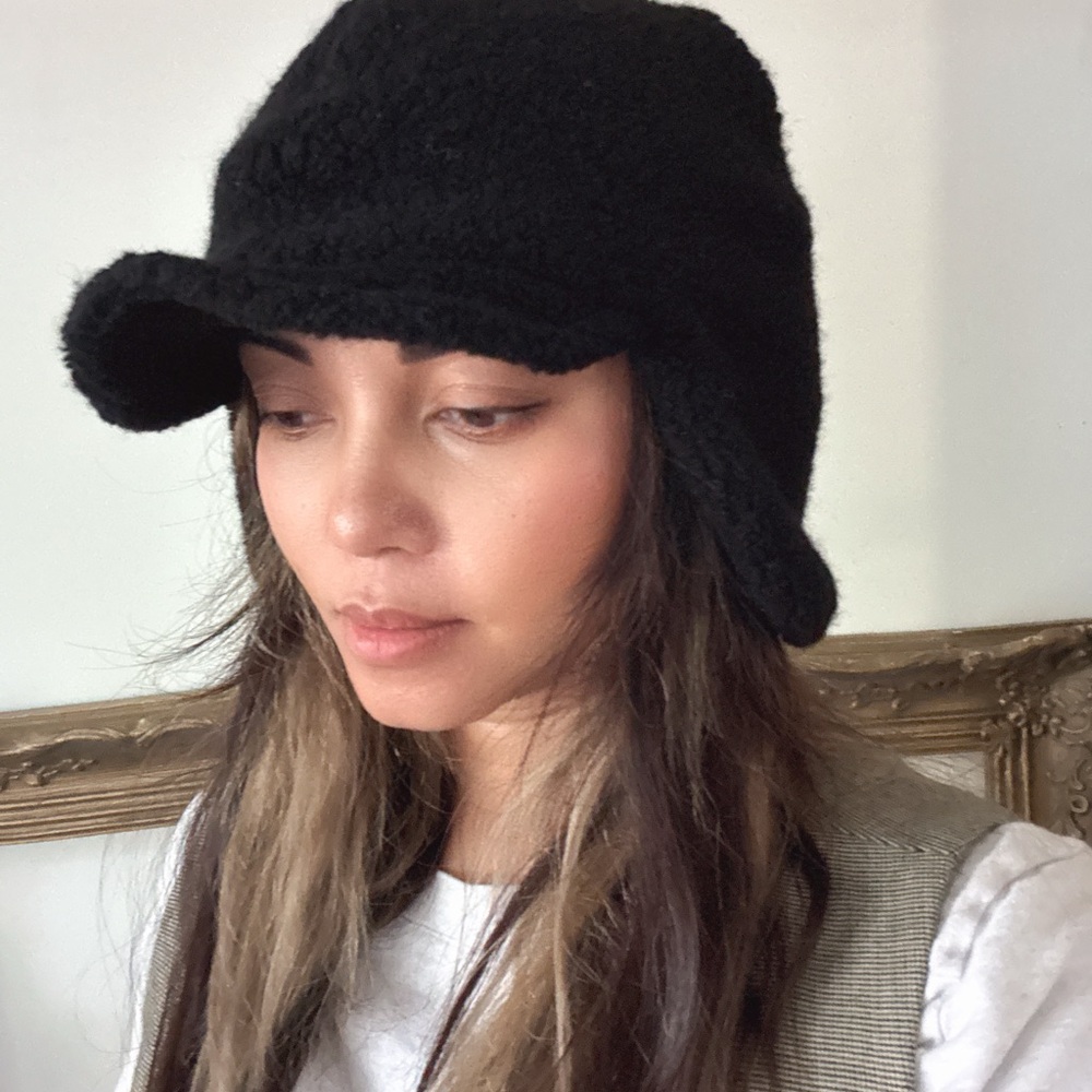 Cableami from Japan - Black Women's Fleece Hat size L